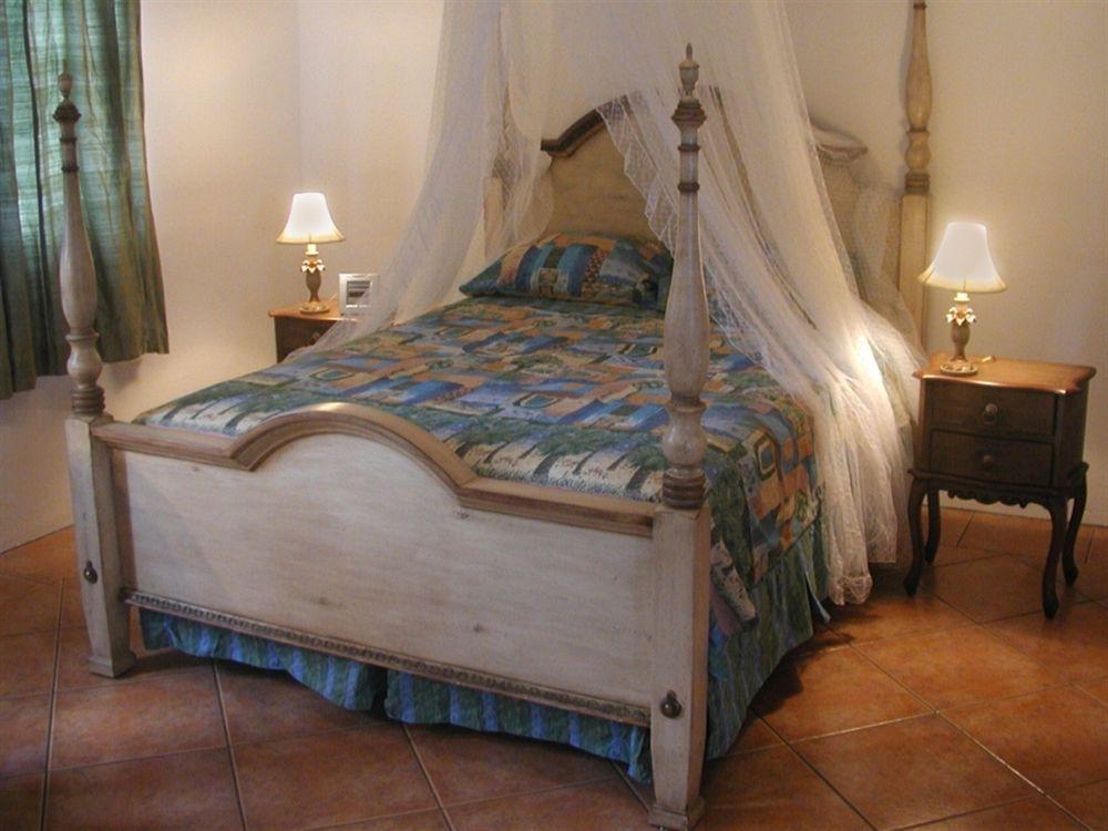 Nature'S Paradise Bed and Breakfast Bahía Marigot Exterior foto