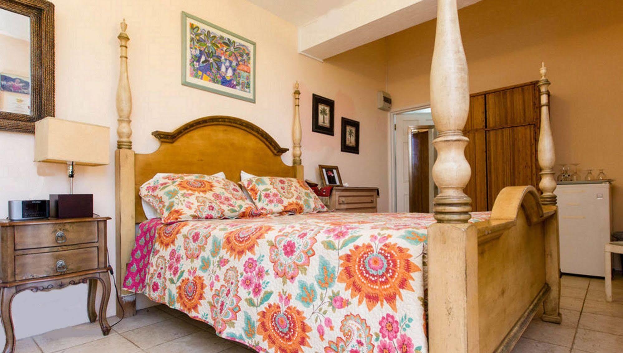 Nature'S Paradise Bed and Breakfast Bahía Marigot Exterior foto